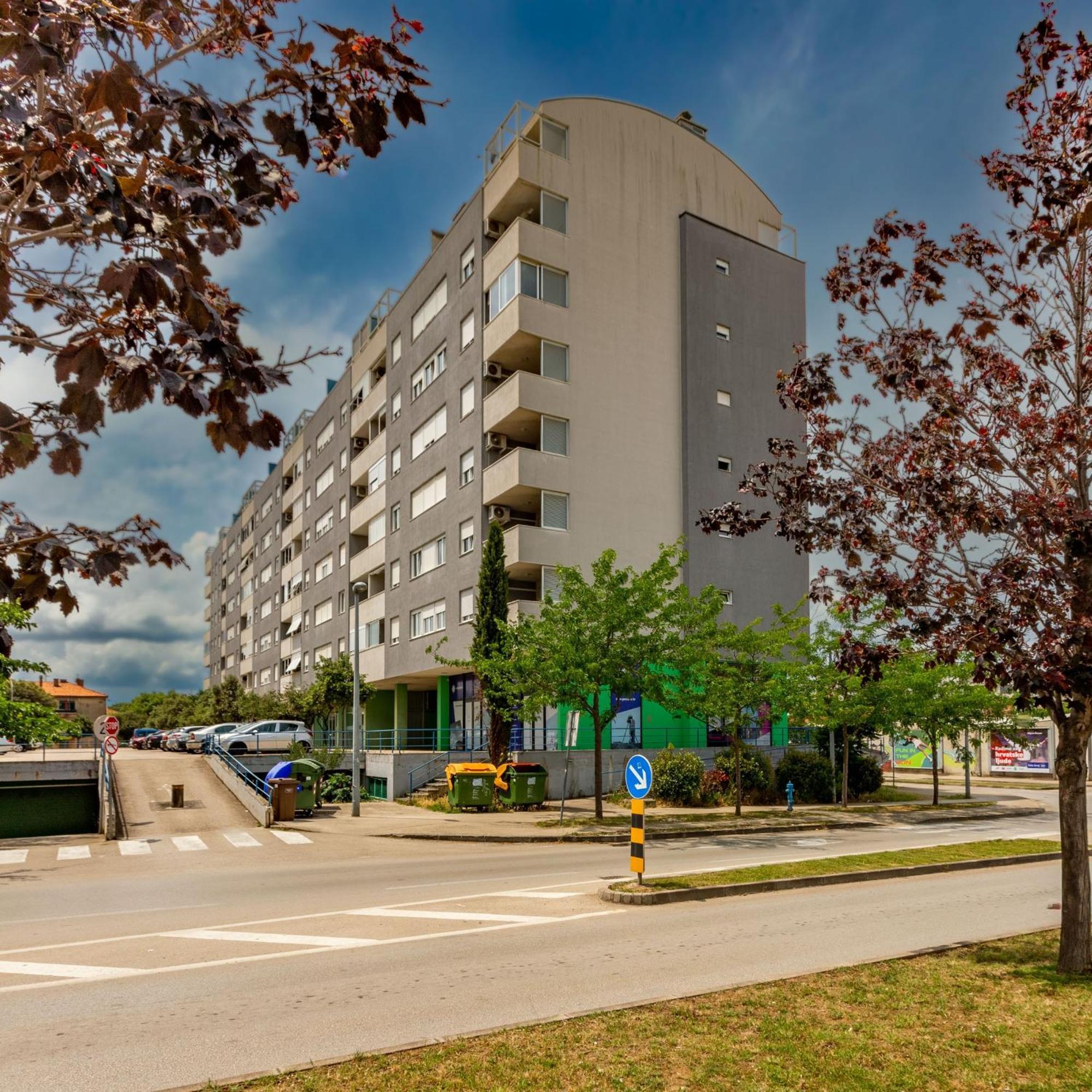 Amarena Studio With Parking Zadar Bagian luar foto